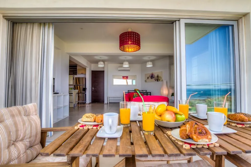 Apartamento Beachfront Trident Protaras